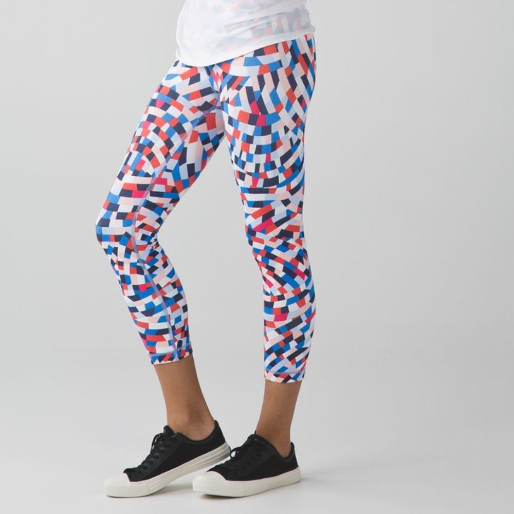 *Lululemon | Wunder Under Crop III Capoeira Multi Size 4